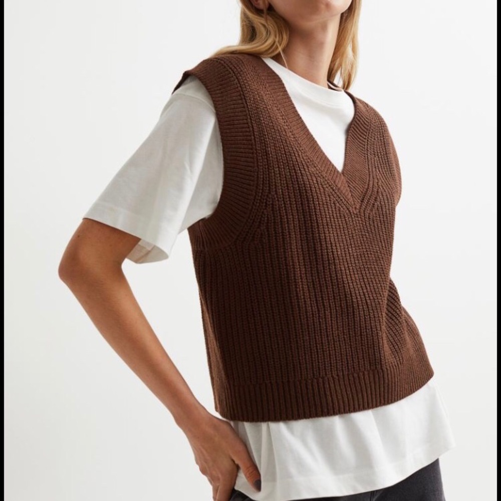 Sweater vest